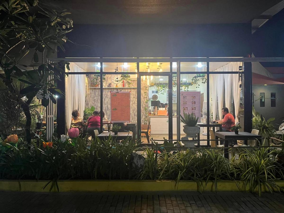 Manora Apartment Talisay  Exteriér fotografie