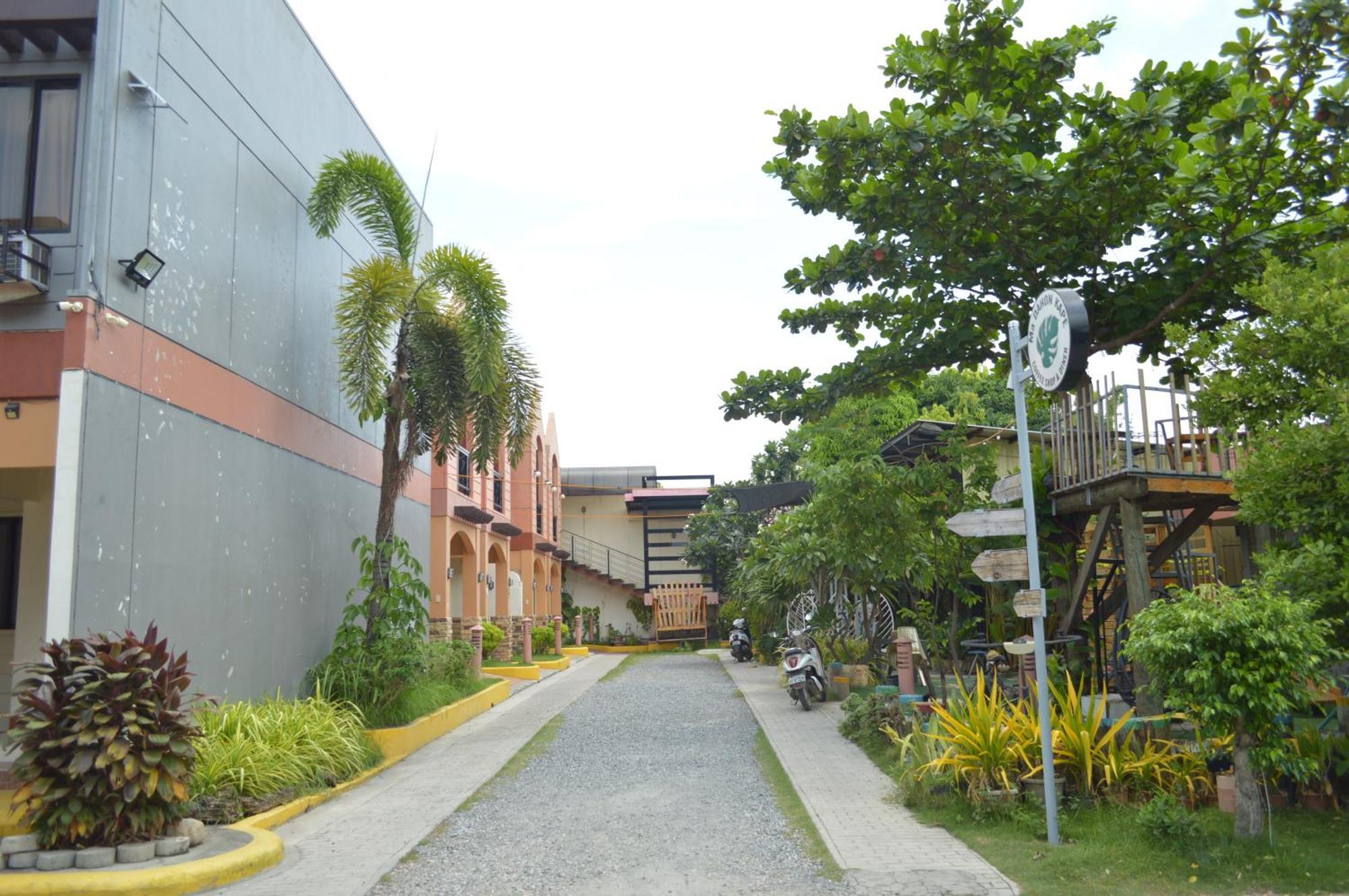 Manora Apartment Talisay  Exteriér fotografie