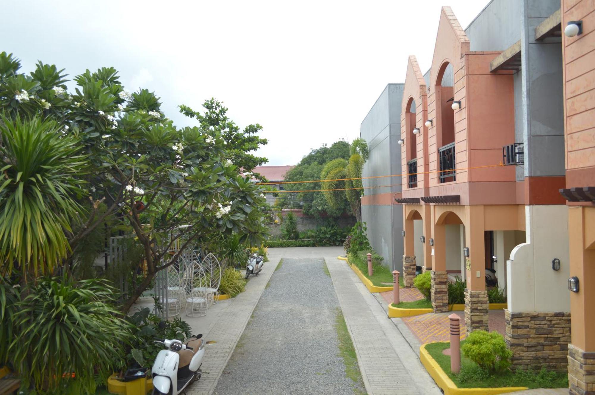 Manora Apartment Talisay  Exteriér fotografie