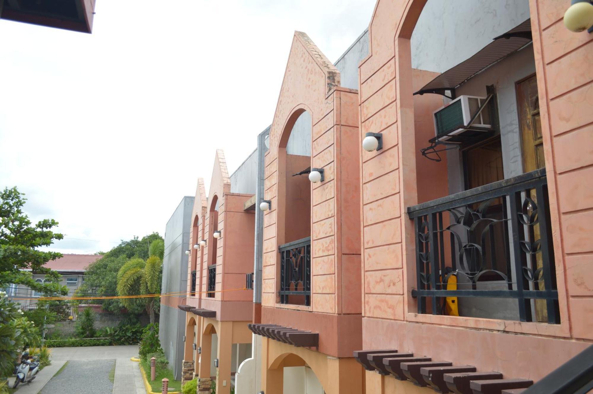 Manora Apartment Talisay  Exteriér fotografie