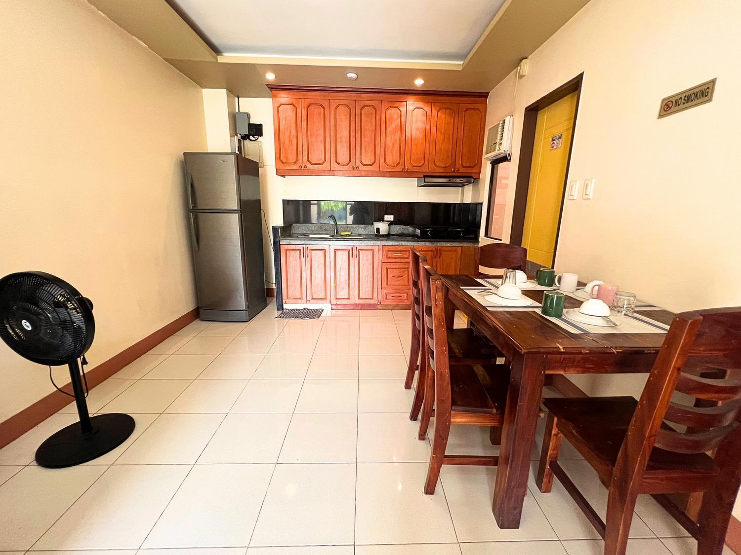 Manora Apartment Talisay  Exteriér fotografie