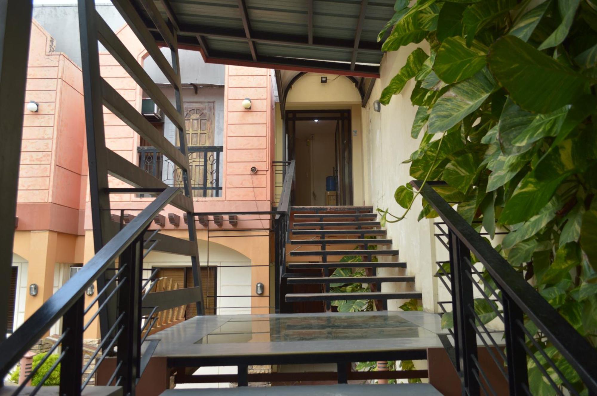 Manora Apartment Talisay  Exteriér fotografie