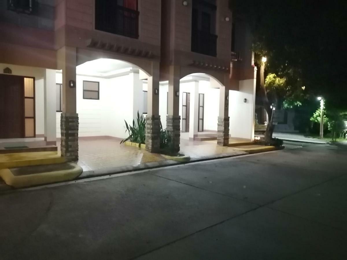 Manora Apartment Talisay  Exteriér fotografie